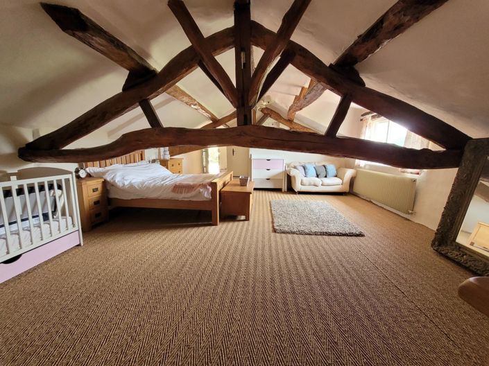 Image No.11-5 Bed House for sale