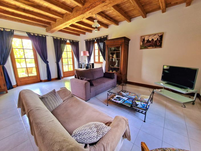 Image No.5-2 Bed House for sale