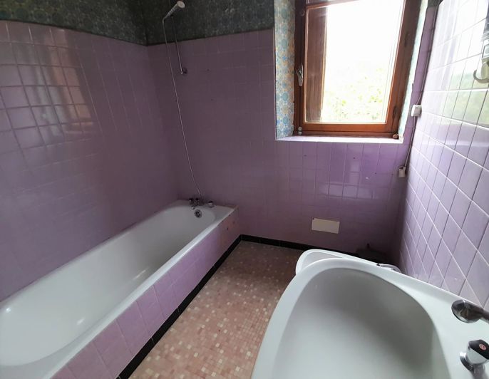 Image No.9-4 Bed House for sale