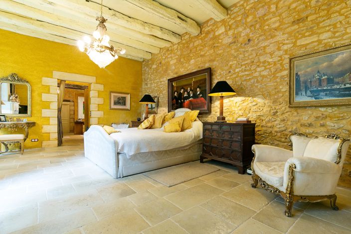 Image No.5-10 Bed House for sale