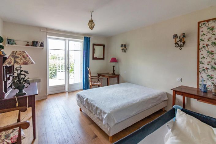 Image No.10-4 Bed House for sale