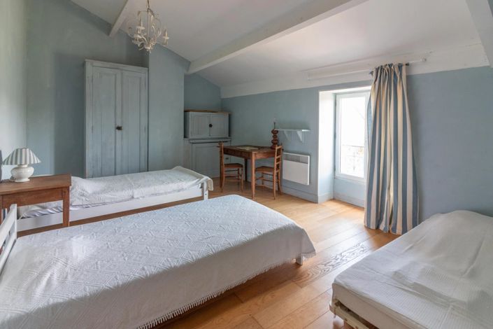 Image No.11-4 Bed House for sale