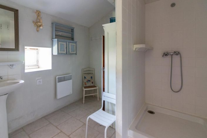 Image No.13-4 Bed House for sale