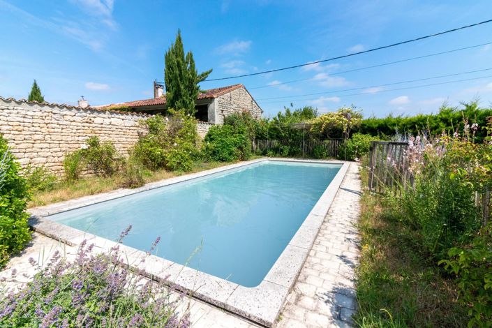 Image No.2-4 Bed House for sale