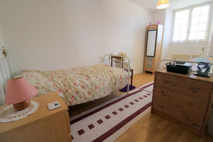 Image No.10-4 Bed Village House for sale