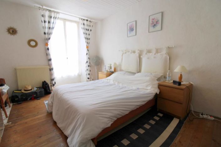 Image No.8-4 Bed Village House for sale