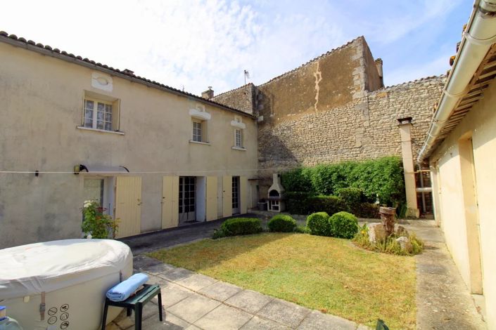 Image No.14-4 Bed Village House for sale