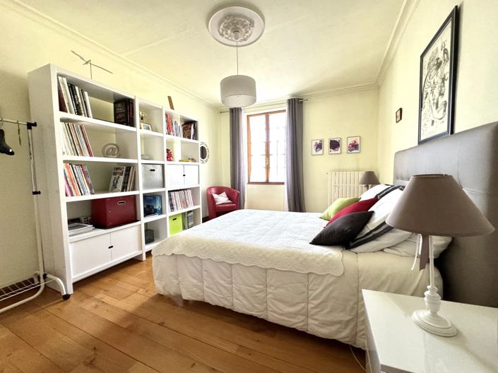 Image No.11-4 Bed House for sale