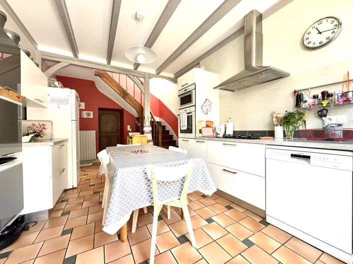 Image No.12-4 Bed House for sale