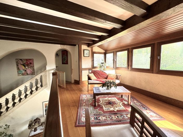 Image No.6-4 Bed House for sale