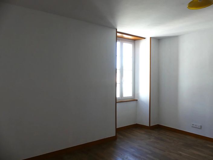 Image No.13-3 Bed House for sale