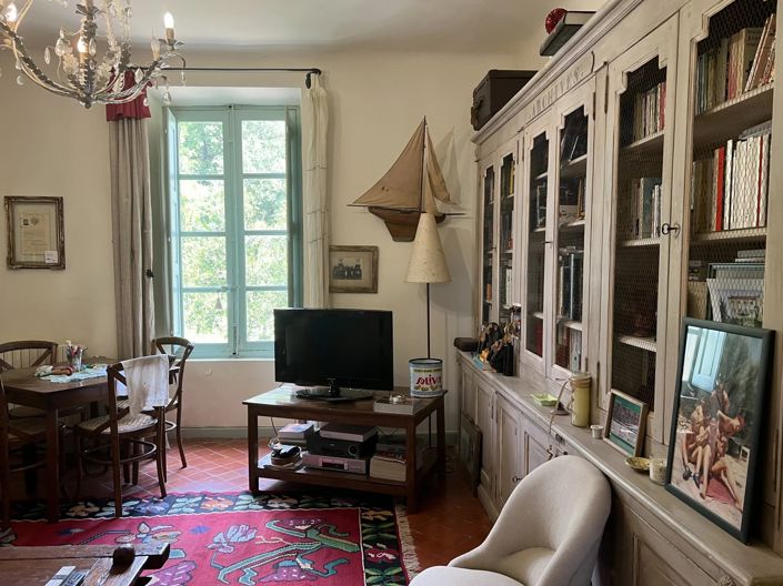 Image No.6-9 Bed House for sale