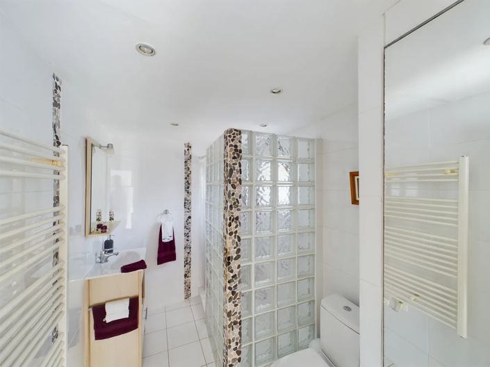 Image No.11-4 Bed Village House for sale