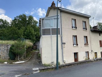 1 - Bellac, Village House