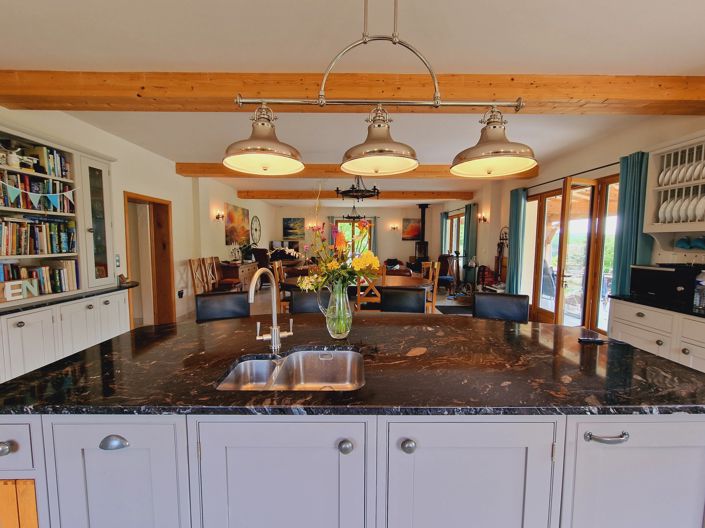 Image No.4-5 Bed House for sale