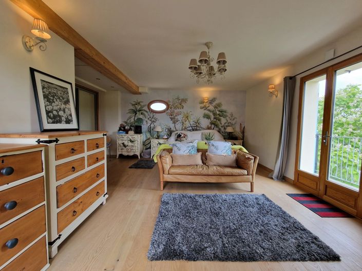 Image No.12-5 Bed House for sale