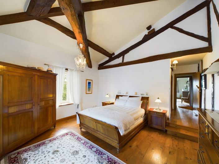 Image No.10-5 Bed House for sale