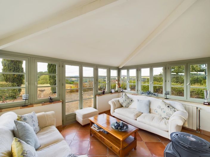 Image No.3-5 Bed House for sale