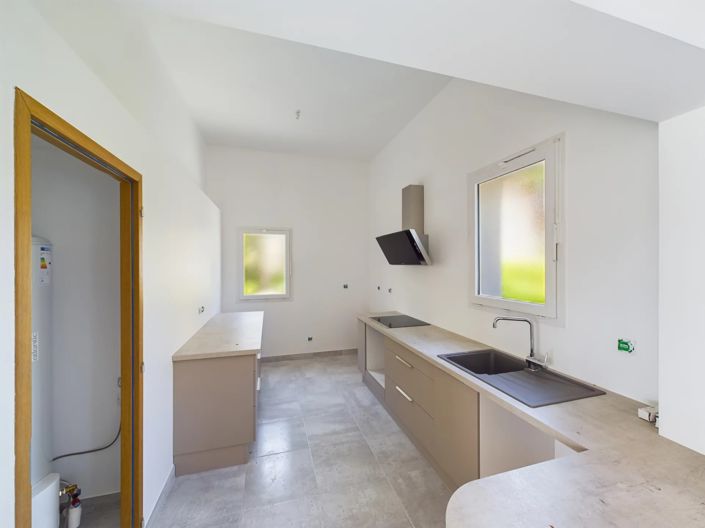 Image No.14-8 Bed Village House for sale