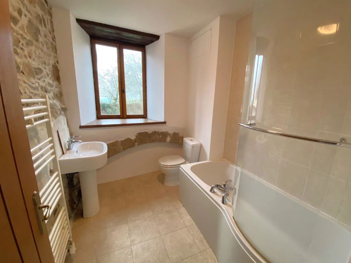 Image No.9-3 Bed Village House for sale