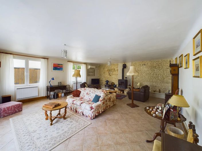 Image No.3-4 Bed Village House for sale