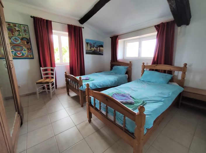 Image No.10-7 Bed House for sale