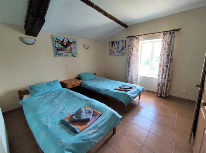 Image No.12-7 Bed House for sale