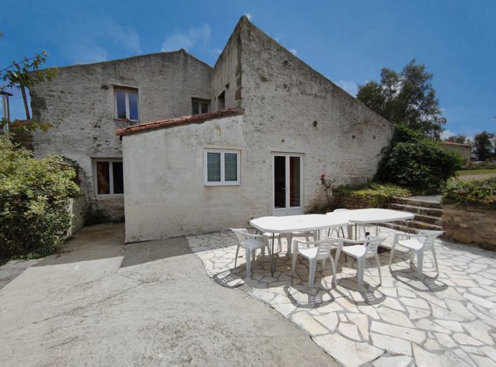 Image No.5-7 Bed House for sale