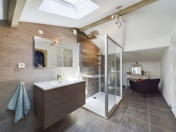 e340e36b2249c1769fb7fcd1a59aec9fa620b05df9200