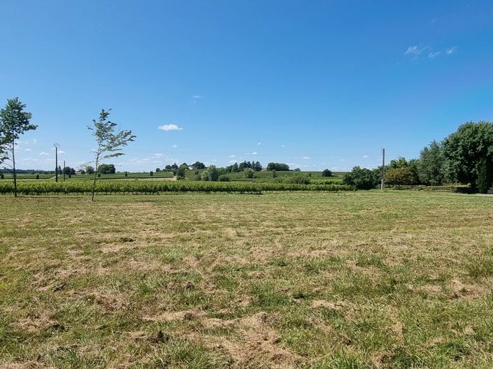 Image No.2-4 Bed Village House for sale