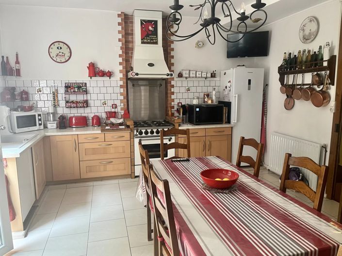 Image No.3-3 Bed House for sale