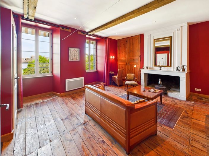 Image No.9-4 Bed Property for sale