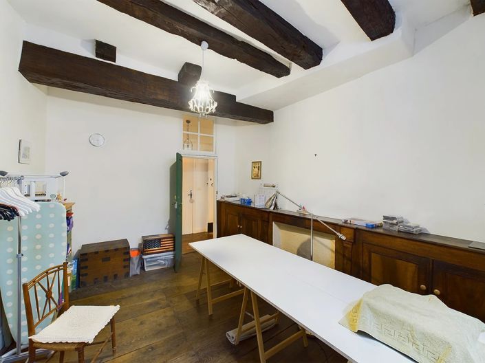 Image No.12-4 Bed House for sale