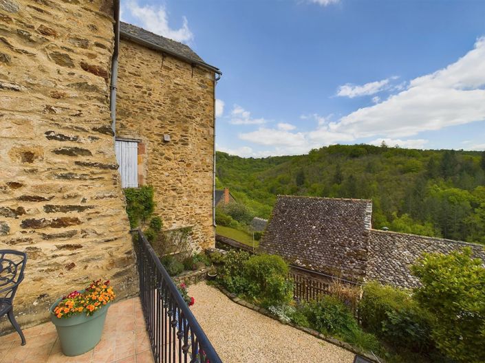 Image No.2-4 Bed House for sale