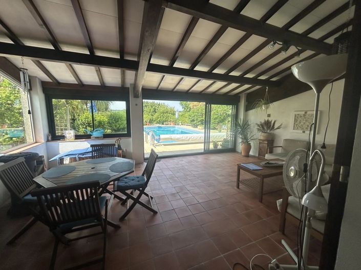 Image No.11-6 Bed House for sale