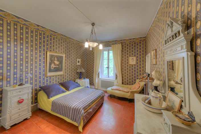 Image No.11-16 Bed House for sale