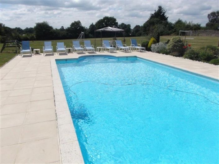 Image No.15-7 Bed House for sale