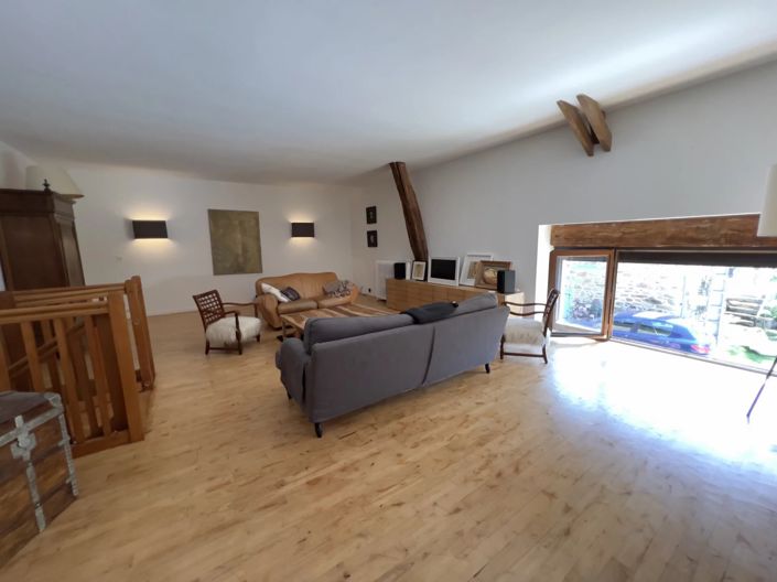 Image No.2-3 Bed Farmhouse for sale