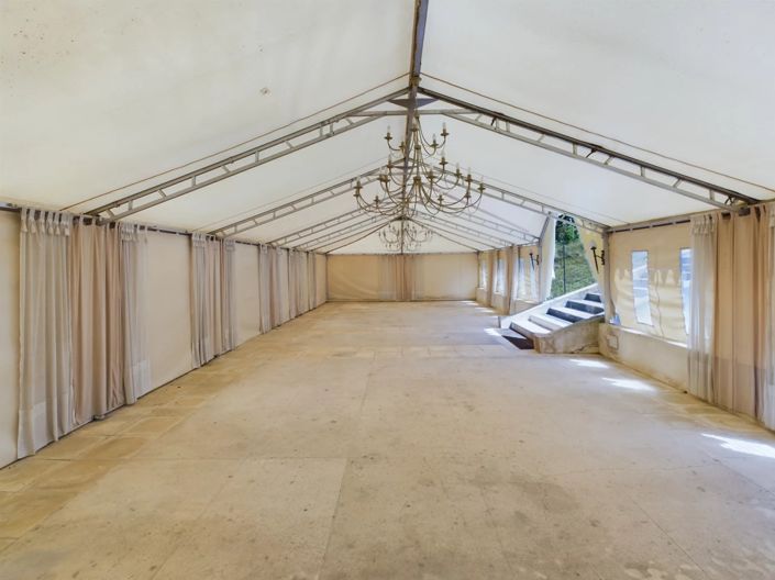 Image No.11-2 Bed House for sale