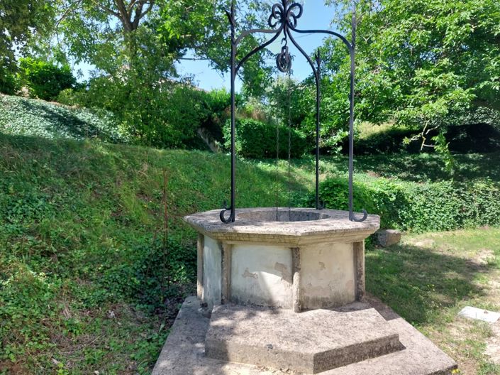 Image No.8-2 Bed House for sale