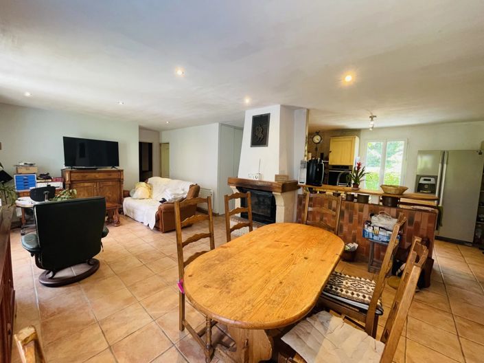 Image No.3-2 Bed House for sale