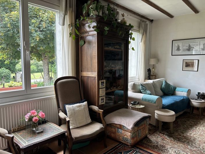 Image No.6-2 Bed House for sale