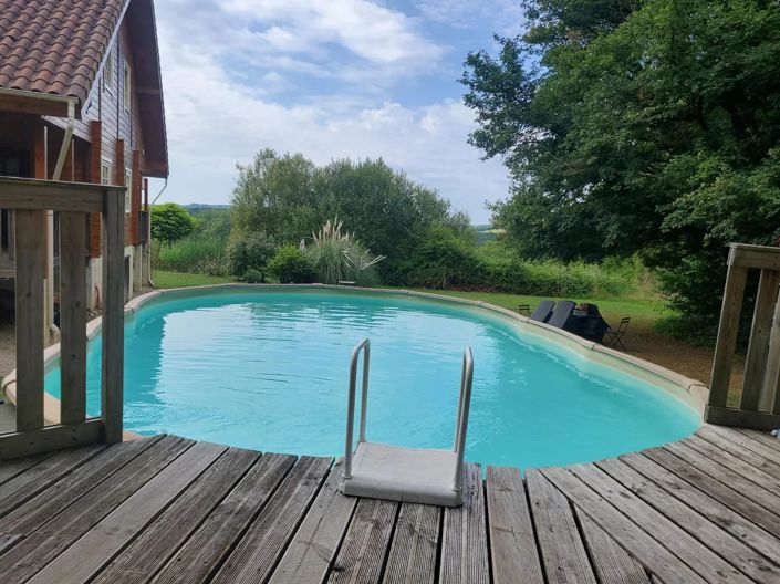 Image No.2-5 Bed Chalet for sale