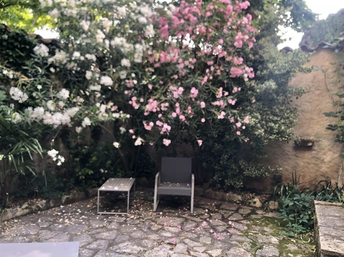 Image No.2-5 Bed House for sale