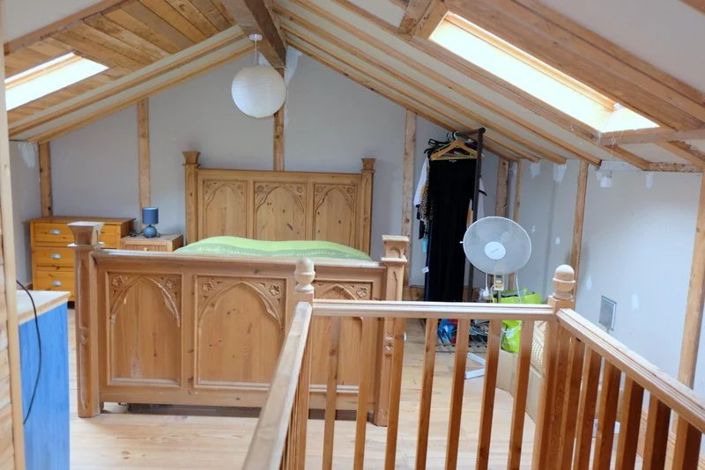 Image No.9-5 Bed House for sale