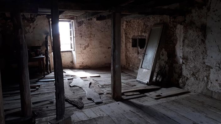 Image No.8-House for sale