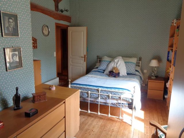 Image No.15-7 Bed House for sale