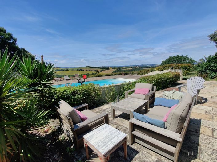 Image No.4-18 Bed House for sale