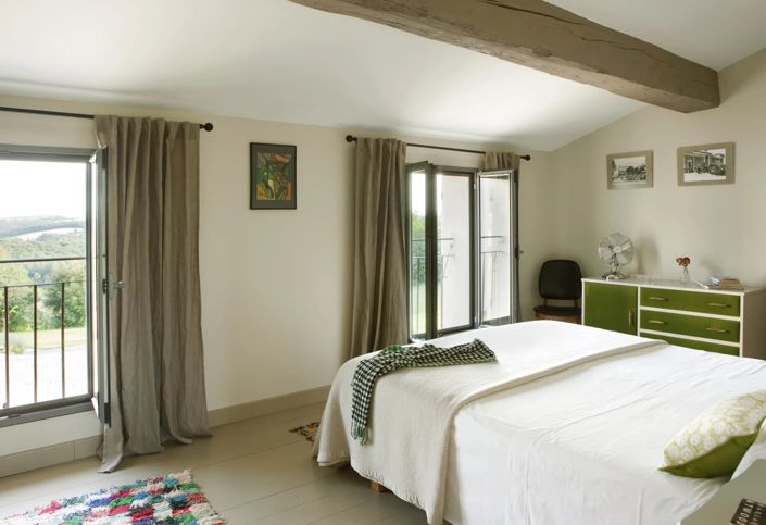 Image No.10-18 Bed House for sale