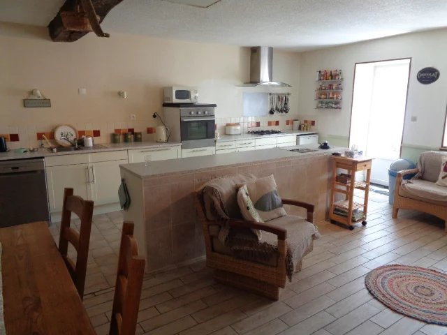 Image No.6-3 Bed House for sale